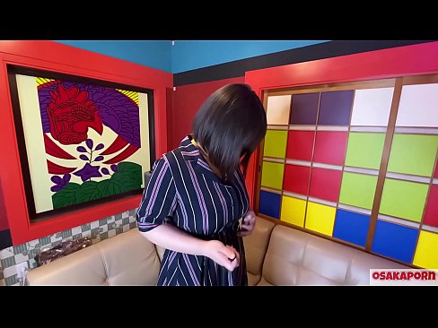 ❤️ Чоң көкүрөктөрү бар жапон сүйкүмдүү секс оюнчуктары менен мастурбация жасап, оргазмга ээ. Ал интервьюсунда өзүнүн башынан өткөн окуялары тууралуу айтып берет. Чоң сиськи жана түктүү киска катуу онтоп жатат. Осакапорн ❤ Порно fb боюнча бизде ❌❤